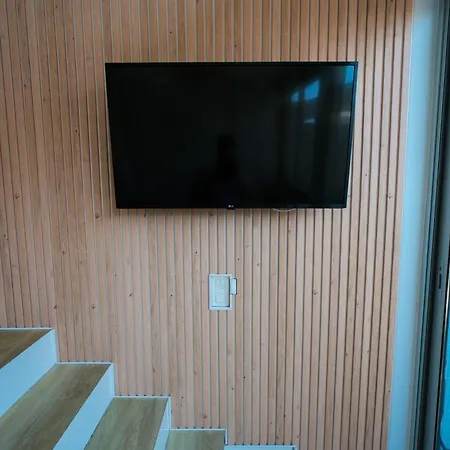 Bono Jacuzzi & Apartmán Saint-Laurent-du-Var