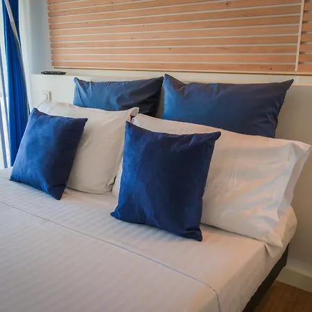 Bono Jacuzzi & Apartmán Saint-Laurent-du-Var