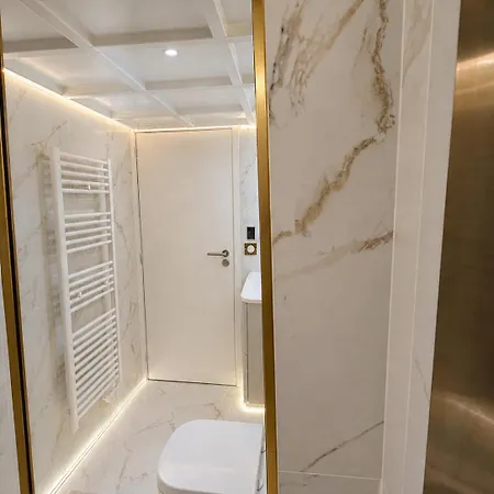 Bono Romantic & Private Jacuzzi Saint-Laurent-du-Var