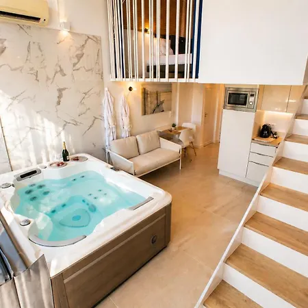 Bono Romantic & Private Jacuzzi Saint-Laurent-du-Var