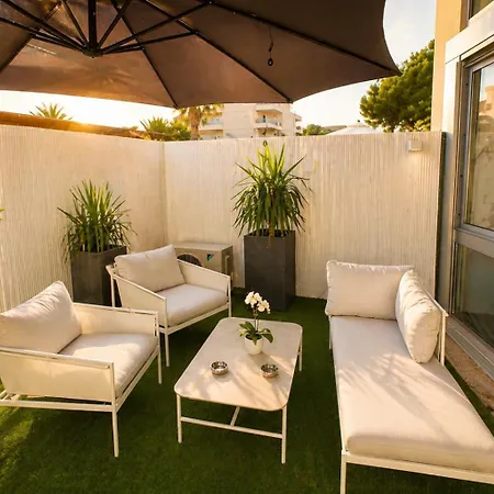 Bono Romantic & Private Jacuzzi Apartmán *