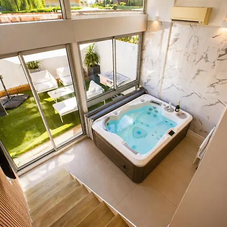 Bono Romantic & Private Jacuzzi Saint-Laurent-du-Var