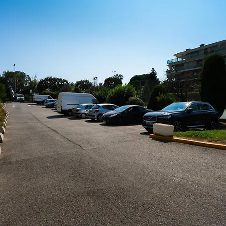Bono Jacuzzi & Apartment Saint-Laurent-du-Var
