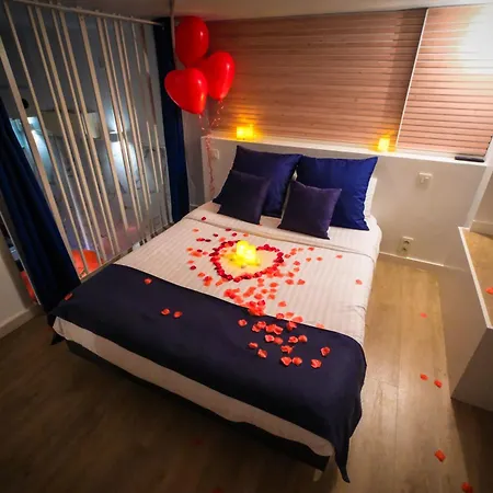 Bono Jacuzzi & 아파트 생로랑뒤바르