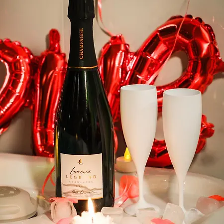 Bono Jacuzzi & Apartment Saint-Laurent-du-Var