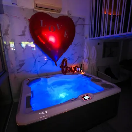 Apartment Bono Jacuzzi & Saint-Laurent-du-Var