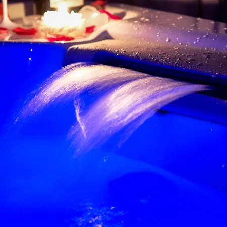 Bono Jacuzzi & Saint-Laurent-du-Var