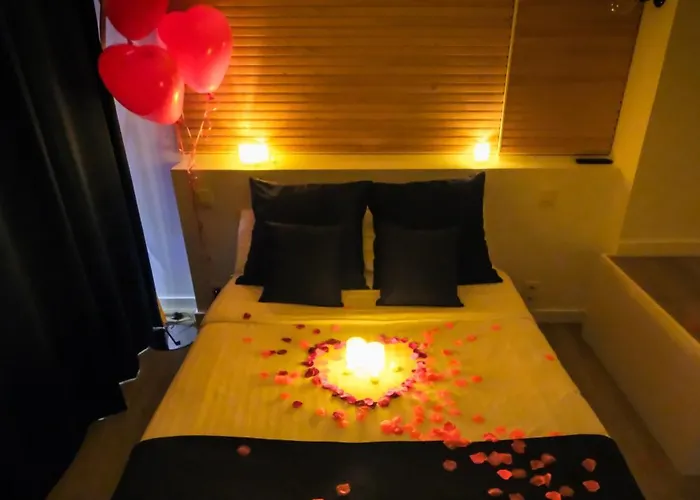 Bono Jacuzzi & * Saint-Laurent-du-Var